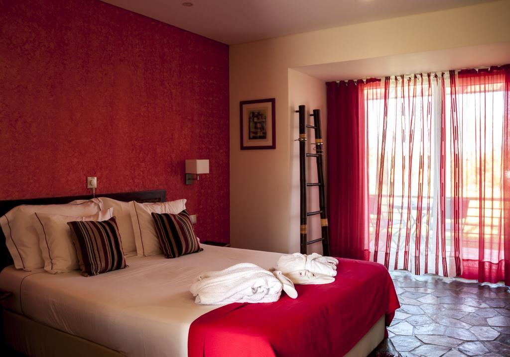 Monte Xisto Country Charm Hotel Santiago do Cacem Bilik gambar